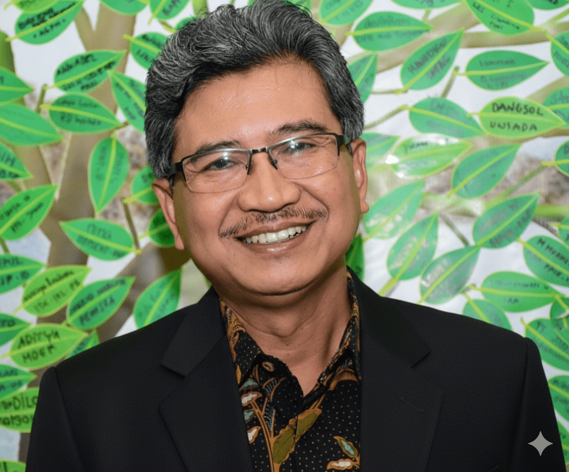 Prof. Dr. Ir. Tridoyo Kusumastanto